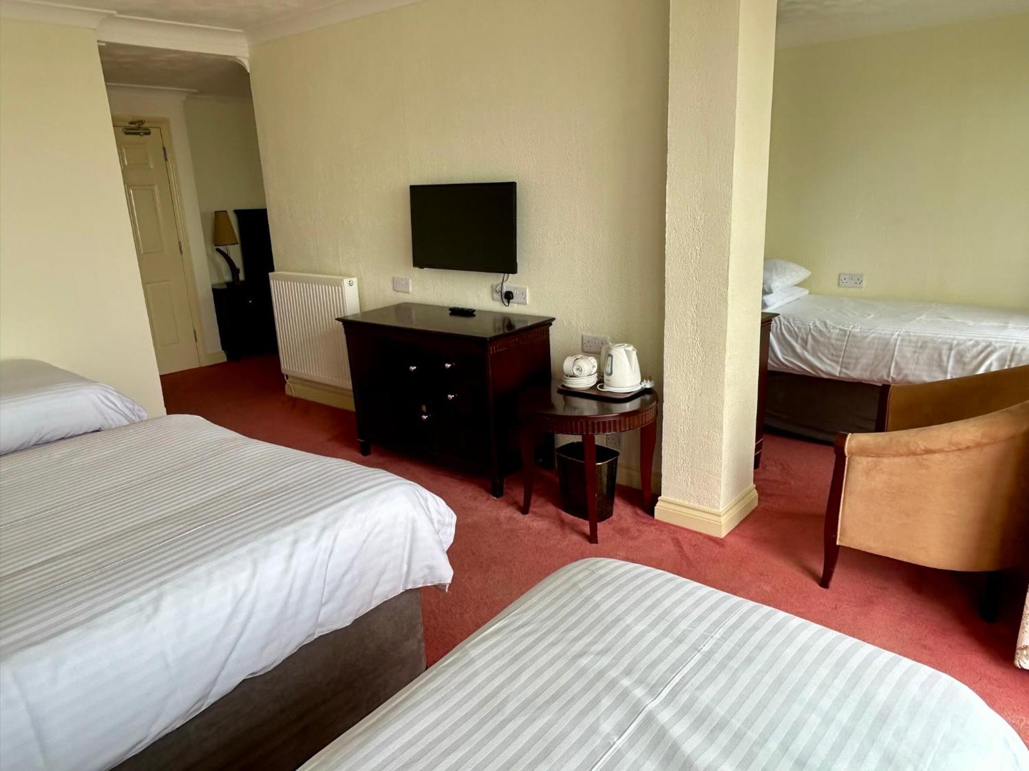 Regent Court - Seafront, Sandown - Free Car Ferry For Bookings Of 3 Or More Nights, Subject To Availability Номер фото
